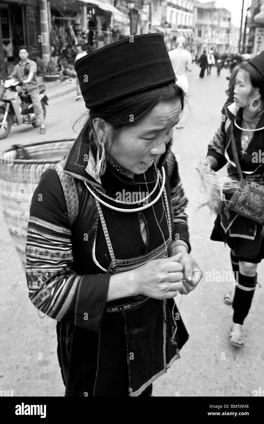 Vietnam hill tribe portrait Black and White Stock Photos & Images - Alamy