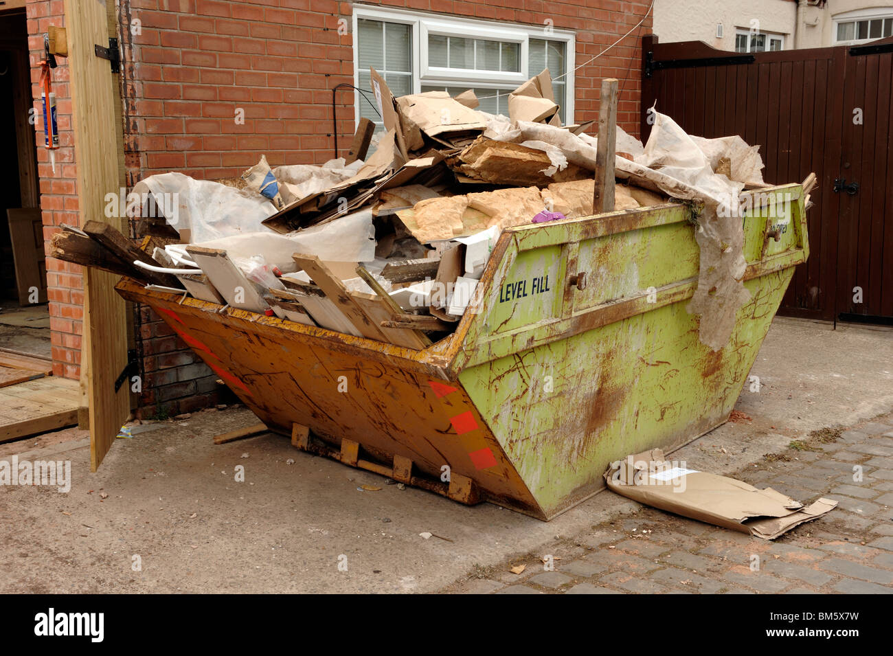 Rubbish Skip High Resolution Stock Photography and Images Alamy