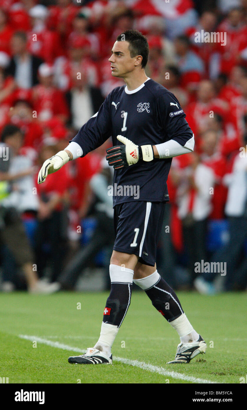 Switzerland goalkeeper Diego Benaglio seen prior to the start of a UEFA Euro 2008 football match against Turkey June 11, 2008. Stock Photo