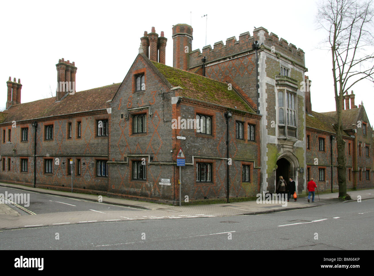 St John's Winchester Charity Almshouses, Winchester High Street
