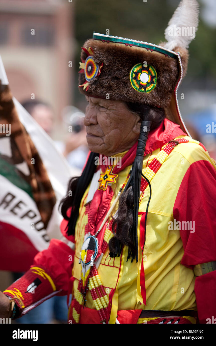 Powwow native american hi-res stock photography and images - Alamy