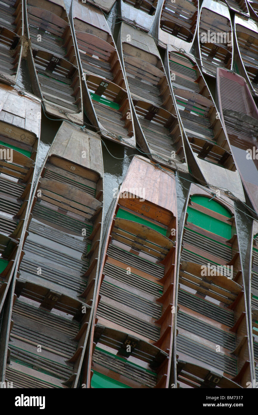 Punts lined up on the river Cherwell in Oxford Stock Photo