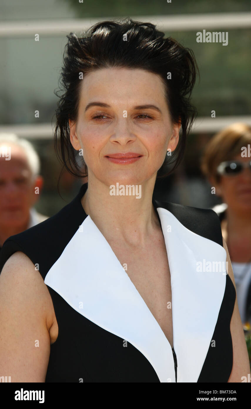 JULIETTE BINOCHE THE CERTIFIED COPY PHOTOCALL CANNES FILM FESTIVAL 2010 ...