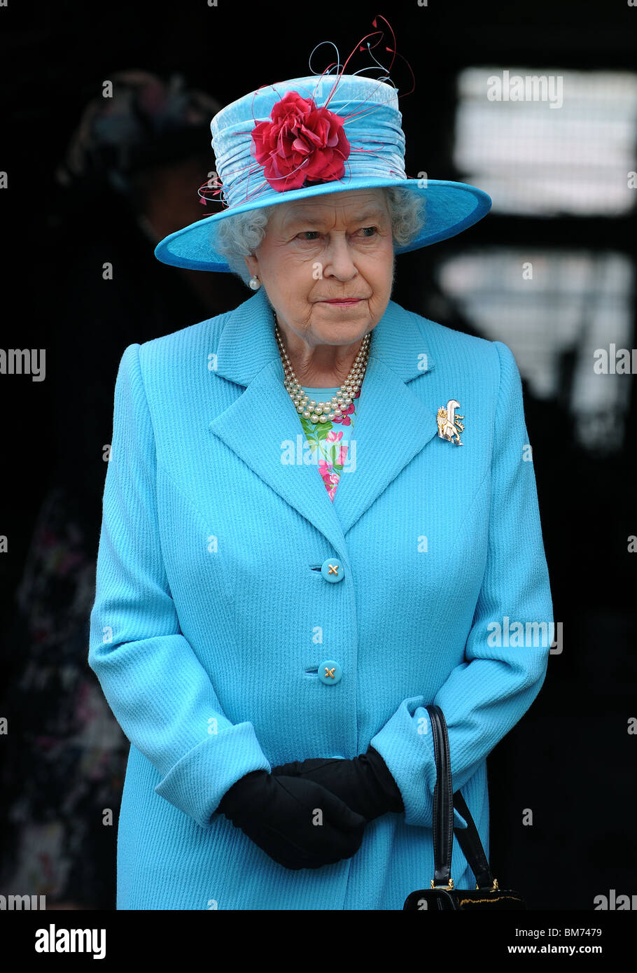 QUEEN ELIZABETH II QUEEN OF ENGLAND 20 May 2010 SCARBOROUGH NORTH YORKSHIRE Stock Photo Alamy