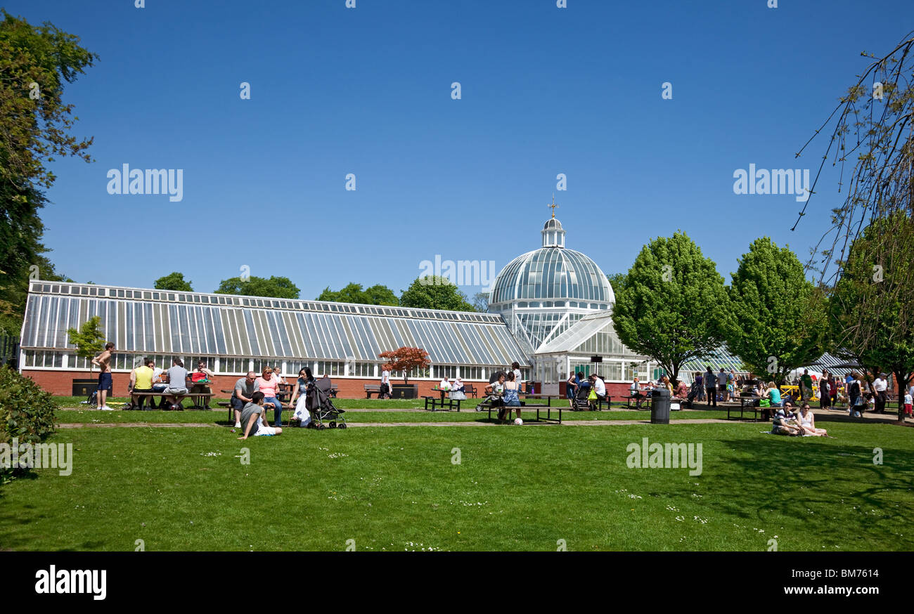Queens park glasgow hires stock photography and images Alamy