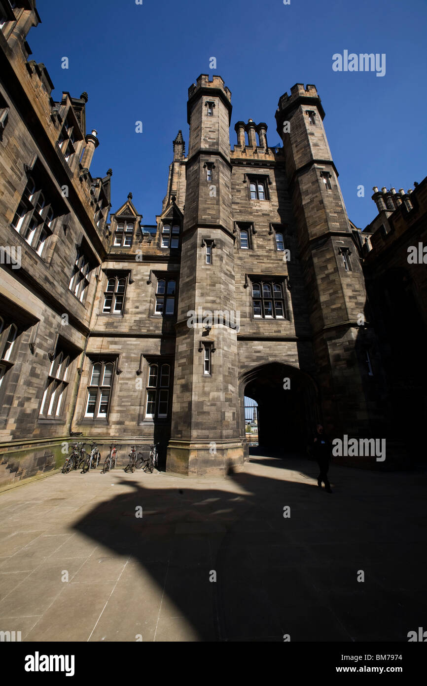 View of the courtyard of Assembly Hall, the location for the General Assembly of the Church of Scotland. Stock Photo
