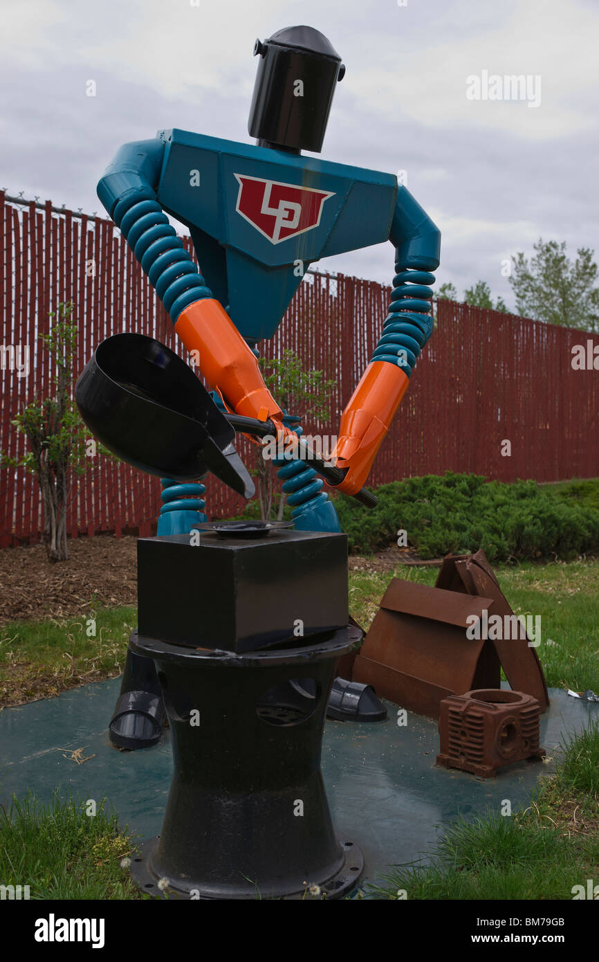 Louis Padnos Iron & Metal Co Company recycling yard in Holland Michigan MI the outdoor recycled sculpture the vertical format in USA US hi-res Stock Photo