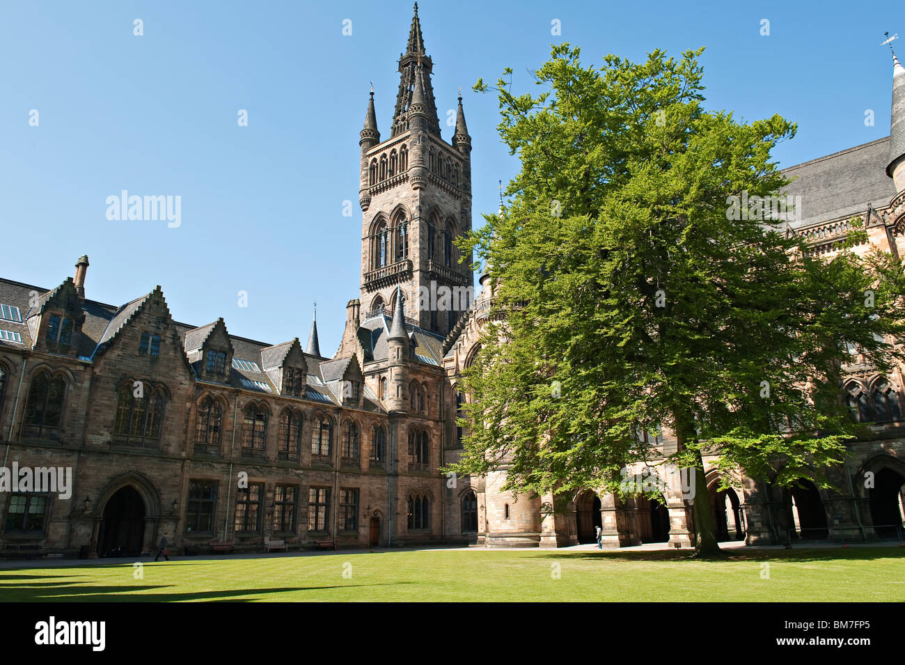 Glasgow University, Scotland, UK. The East Quadrangle showing the University Tower Stock Photo