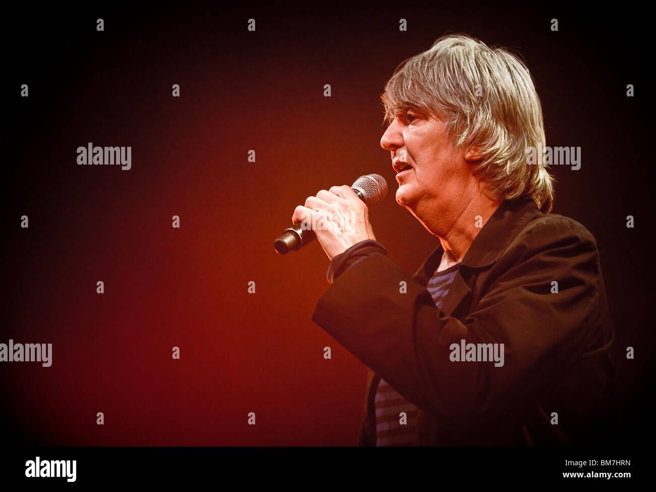 Rouillac (16) : Jacques Higelin in concert. 2010/02/20 Stock Photo