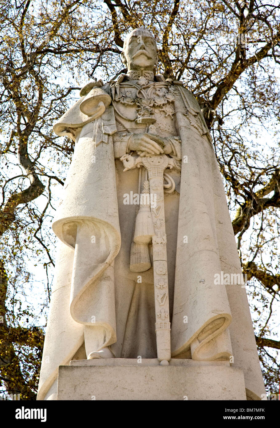 Statue of King George V, Westminster, London Stock Photo