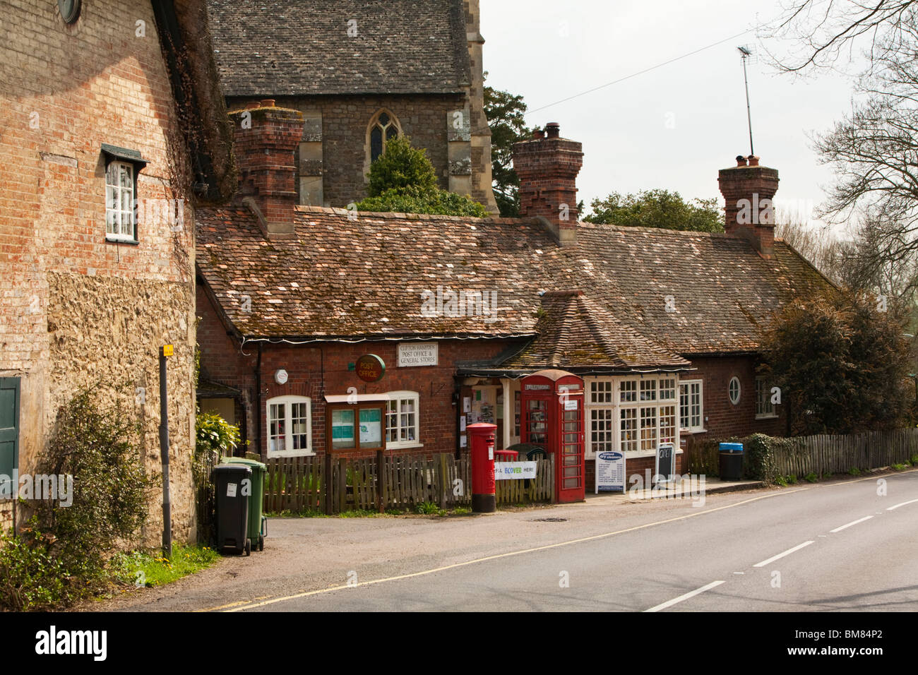 The Post Office in the centre of the Thameside village of Clifton Hampden, Oxfordshire, Uk Stock Photo