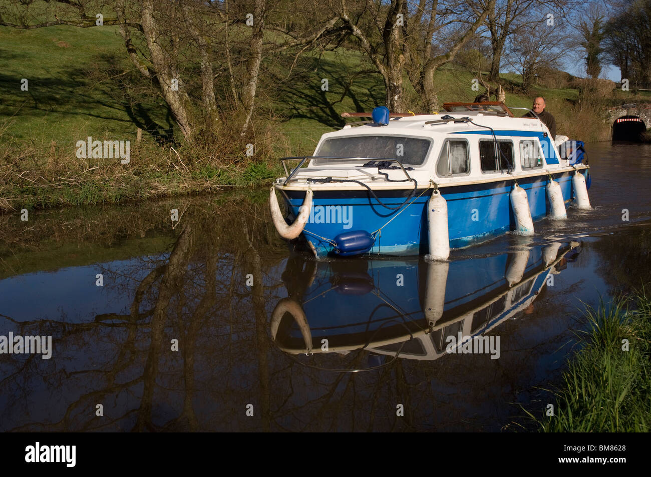 Pleasure Cruiser On The Monmouthshire And Brecon Canal, Brecon Beacons ...