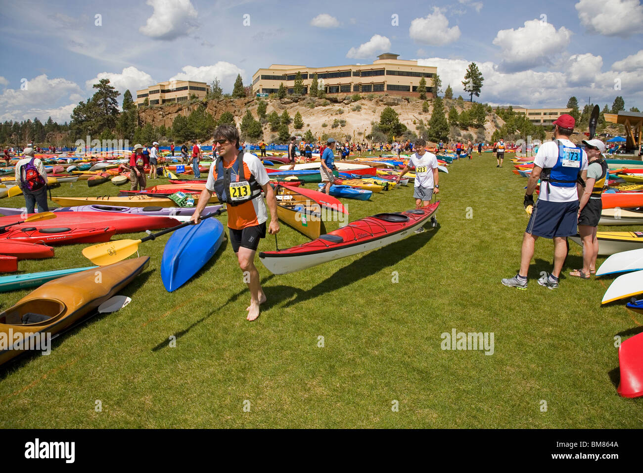 Pedal kayak hires stock photography and images Alamy
