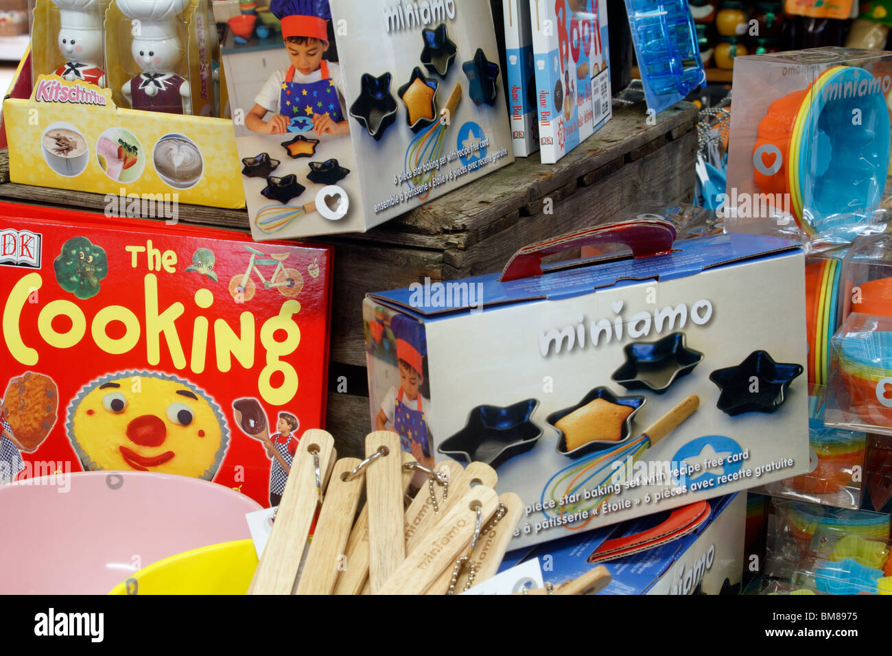 Children's Cookware Brookfields garden Centre, Nottingham Stock Photo