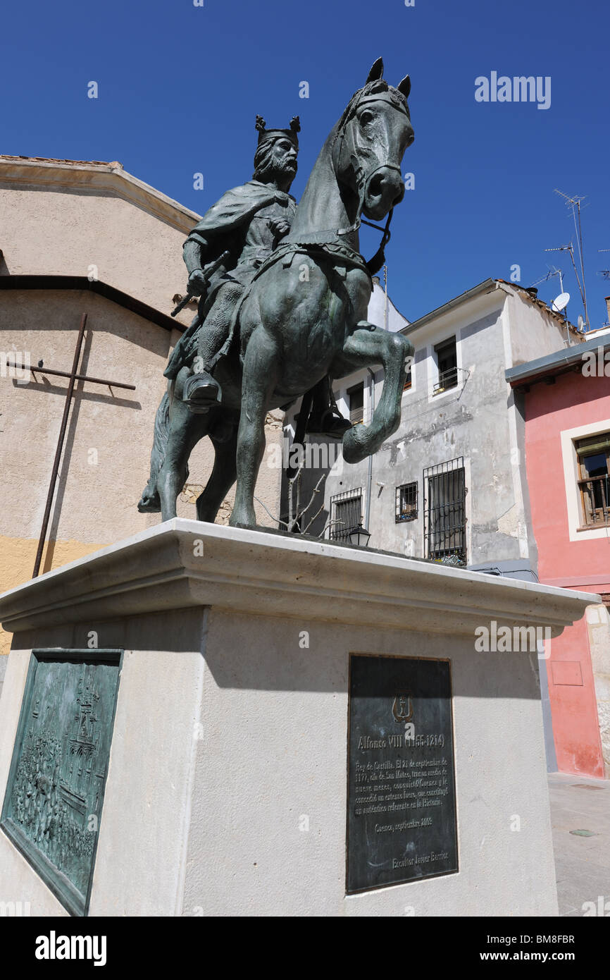 Statue in cuenca hi-res stock photography and images - Alamy