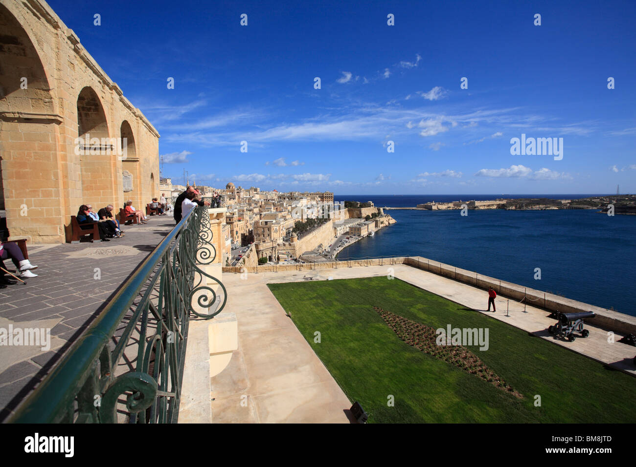 A view of the Grand Harbour from the Upper Barracca Gardens with the Saluting Battery Stock Photo