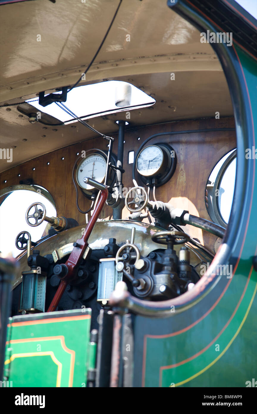 Steam train gauges hires stock photography and images Alamy