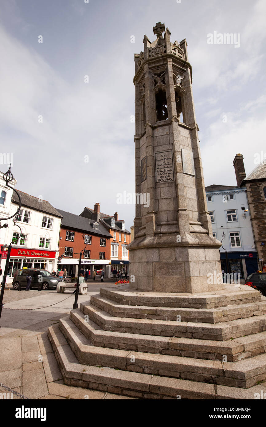 UK, Cornwall, Launceston, Market Square, War Memorial Stock Photo