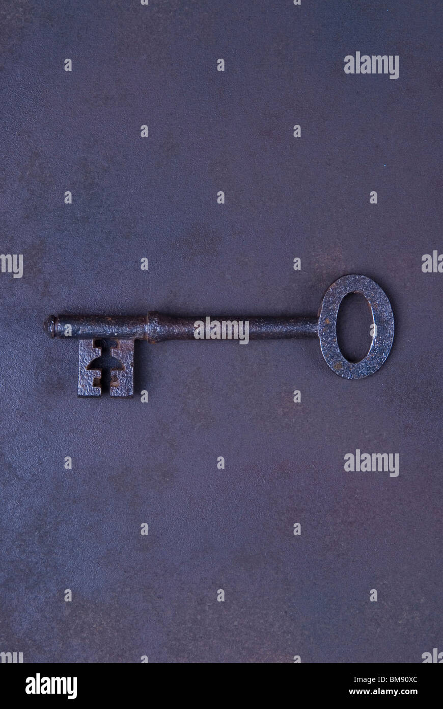 Ole skeleton house key Stock Photo Alamy