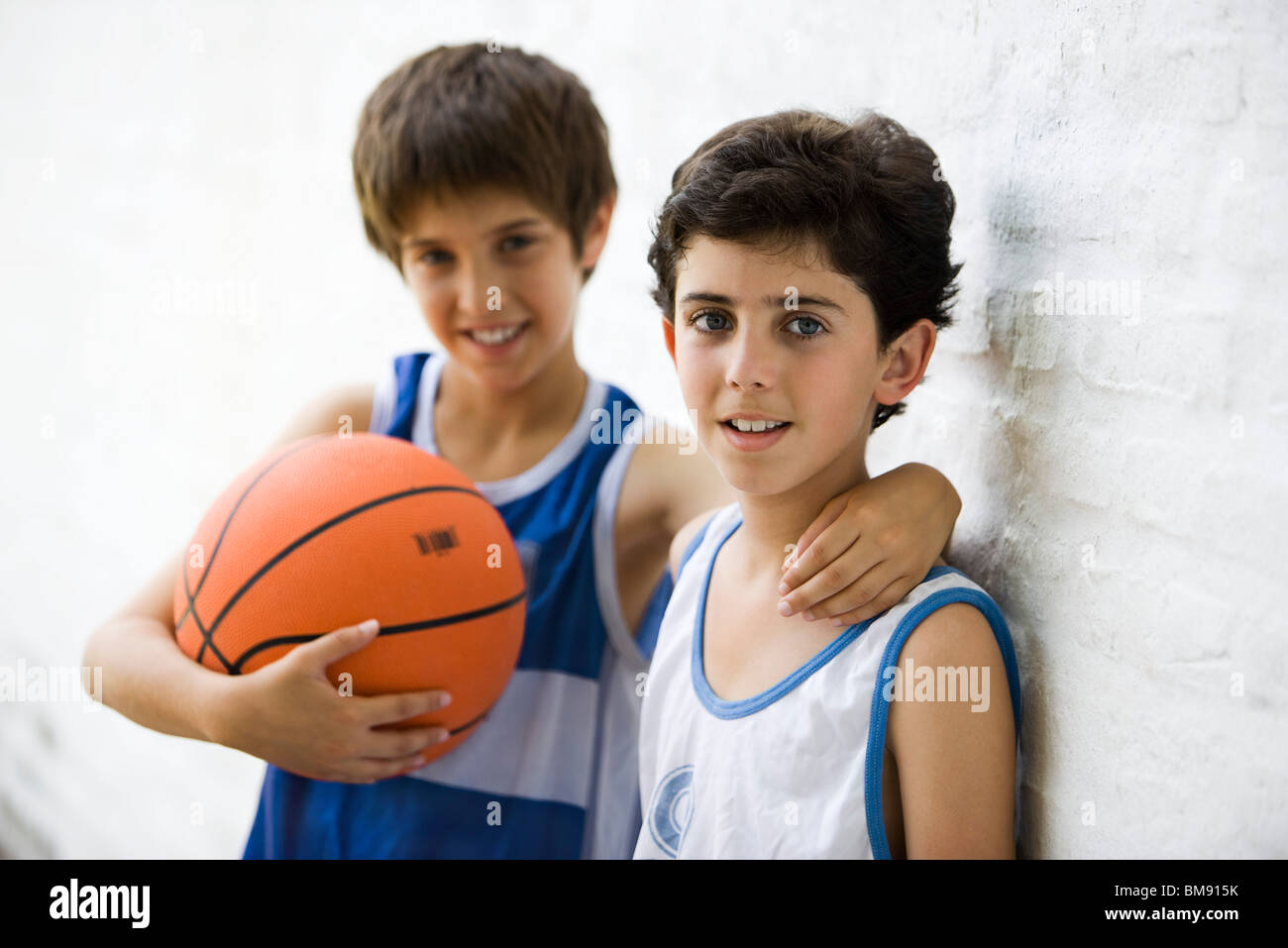 Young basketball players, portrait Stock Photo Alamy