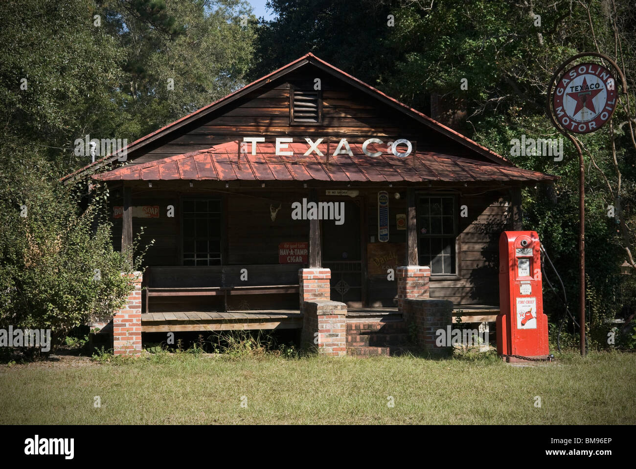 Vintage texaco gas station hires stock photography and images Alamy