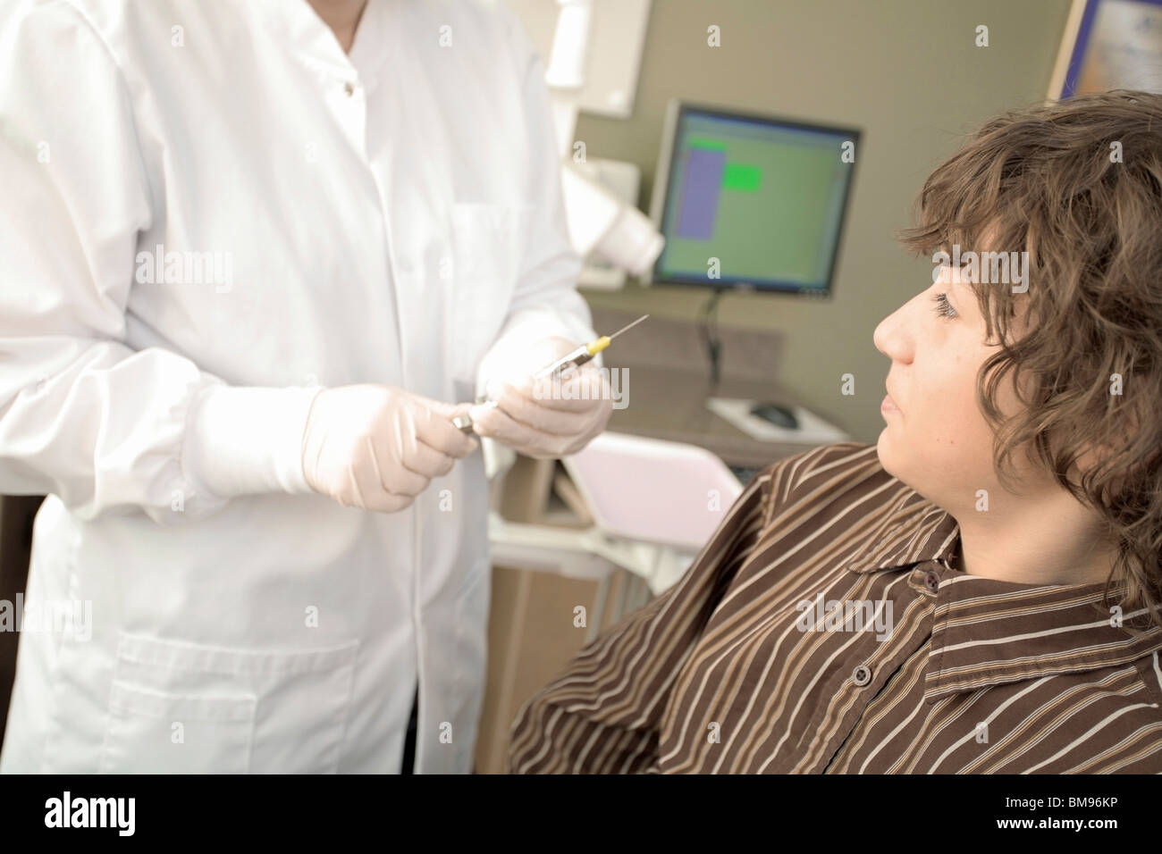Boy About To Get Needle Stock Photo Alamy