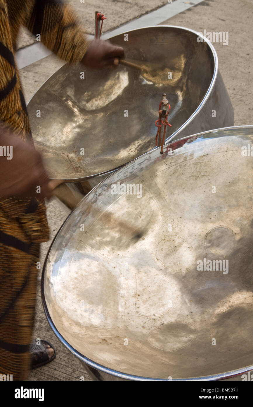 Steel drums hi-res stock photography and images - Alamy