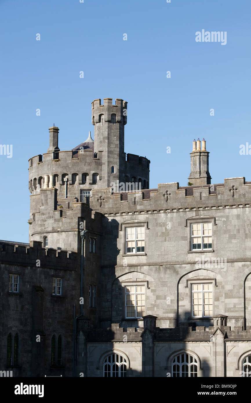 Kilkenny castle hi-res stock photography and images - Alamy