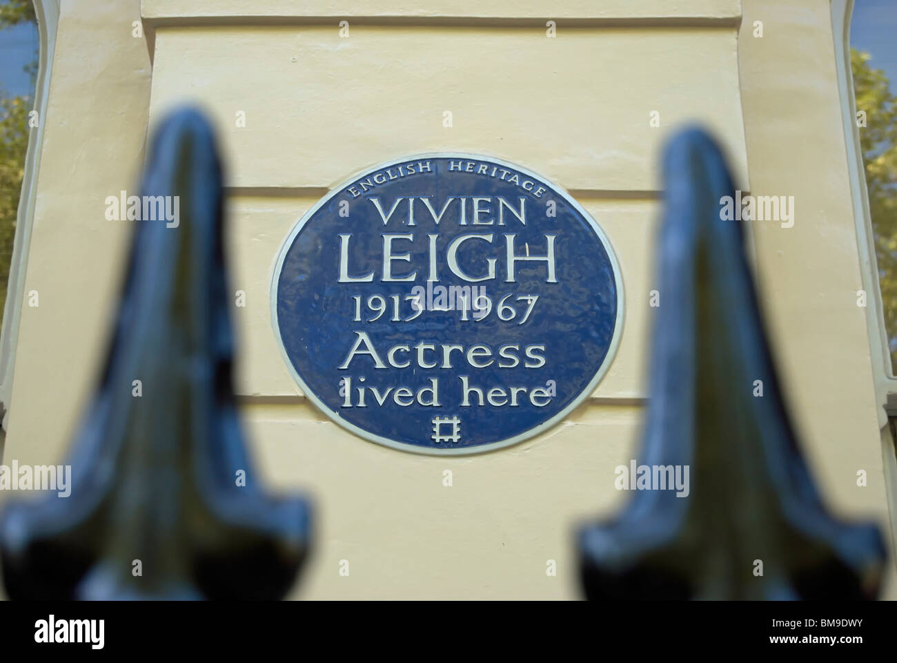 english heritage blue plaque marking a home of actress vivien leigh, in eaton square, belgravia, london, england Stock Photo