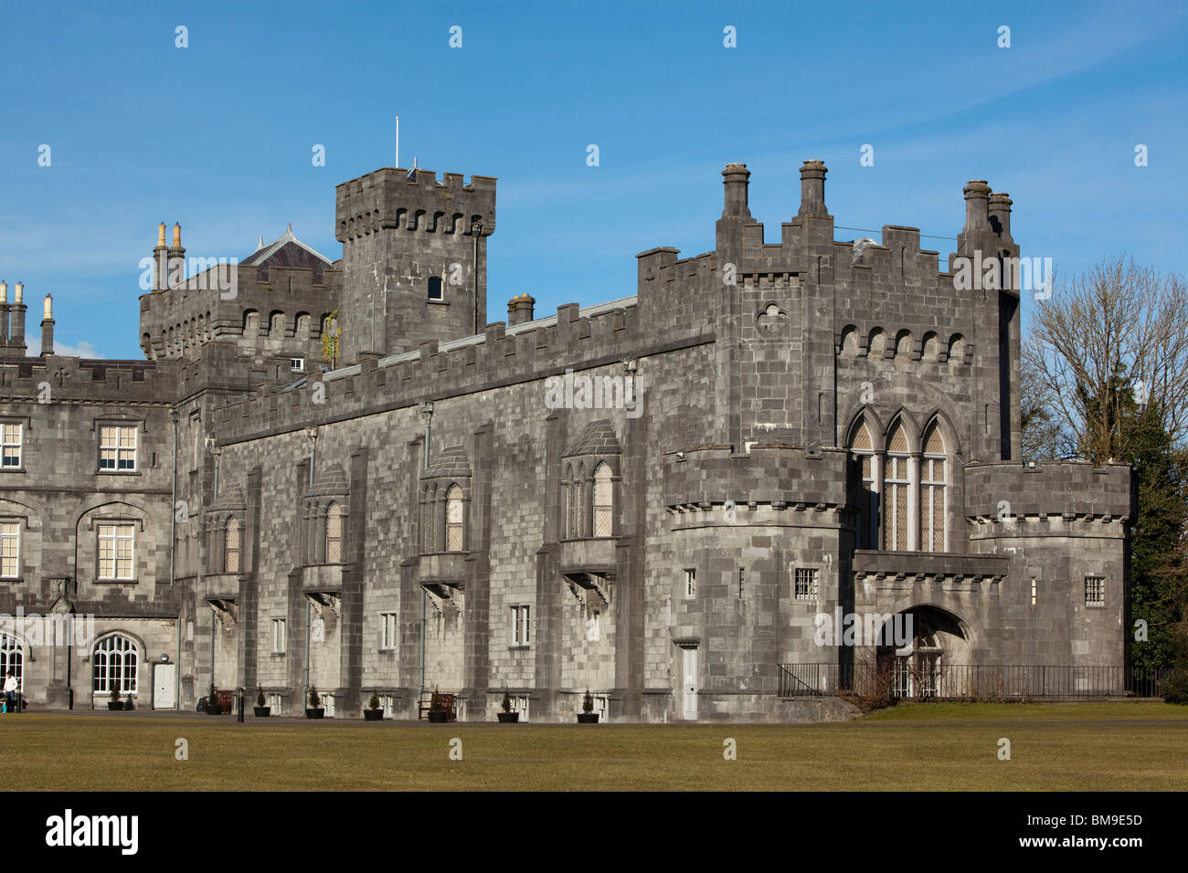 Kilkenny castle hi-res stock photography and images - Alamy