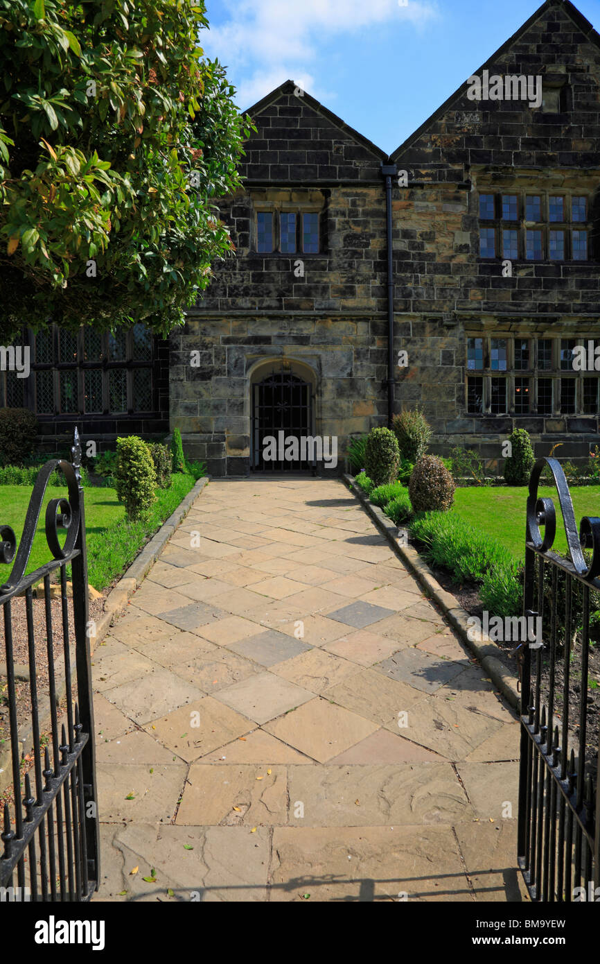 Oakwell Hall, Birstall, West Yorkshire, England, UK Stock Photo Alamy