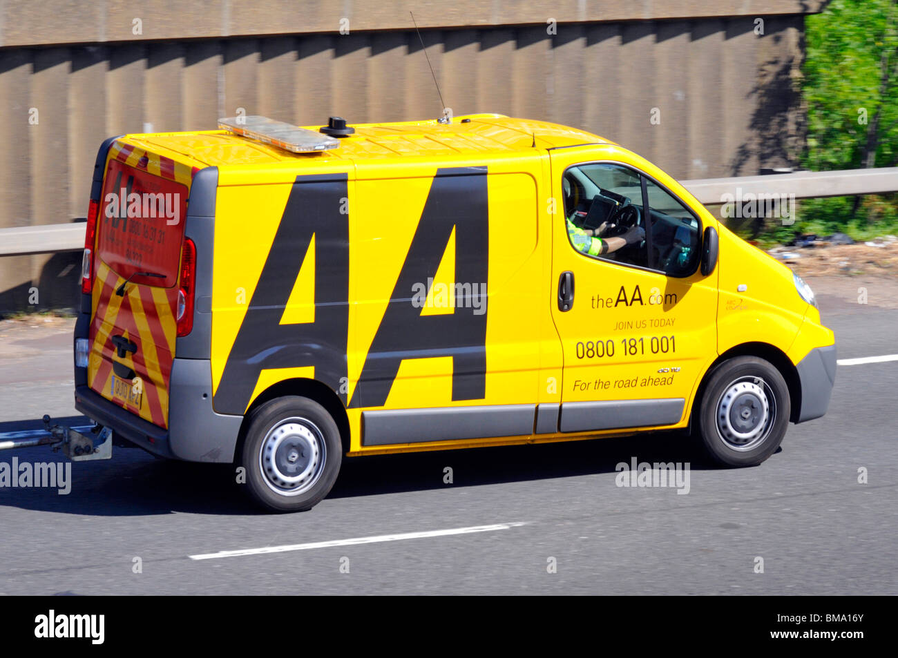 AA Automobile Association breakdown van Stock Photo - Alamy