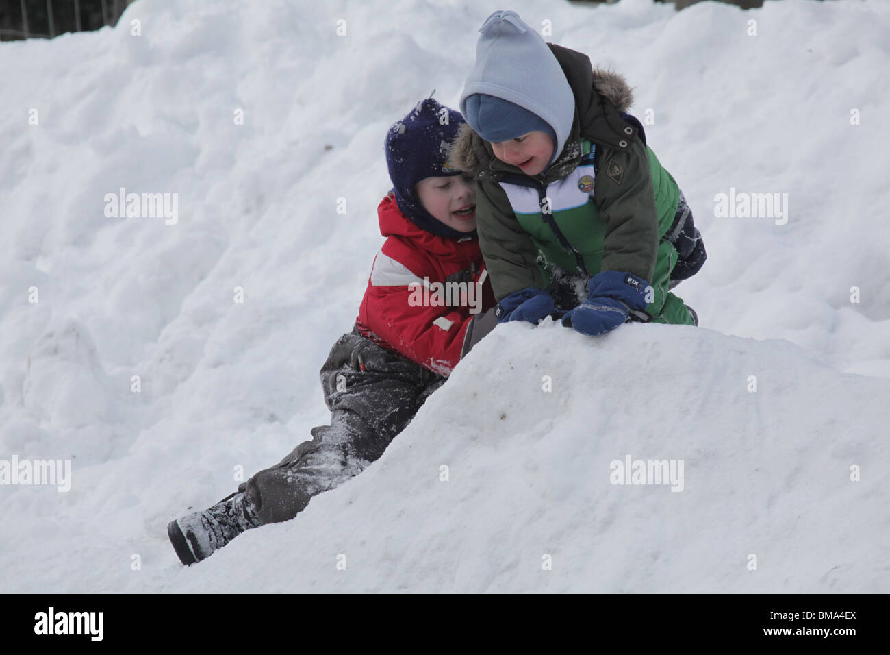 Children play in snow fan detail at IBU World Cup Biathlon Kontiolahti