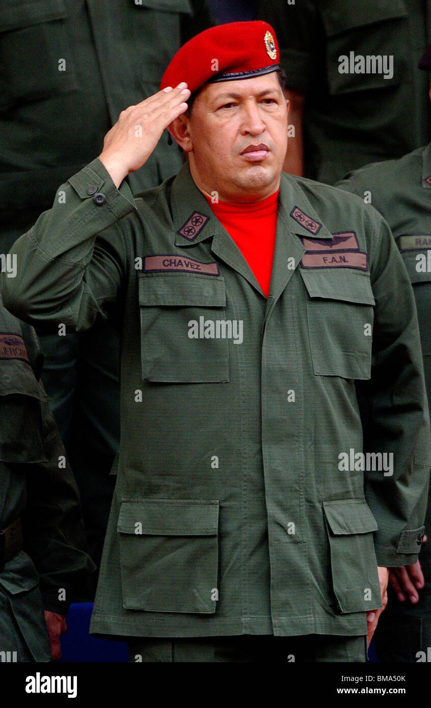 Venezuela's President Hugo Chavez salutes army reservists at a military parade in Caracas, Venezuela, August 11, 2006. Stock Photo