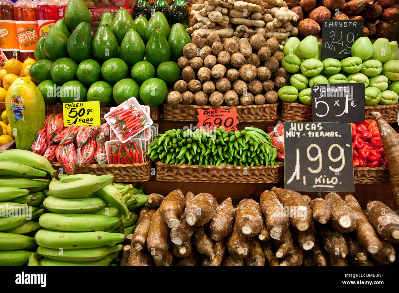 Exotic fruits la boqueria market hires stock photography and images