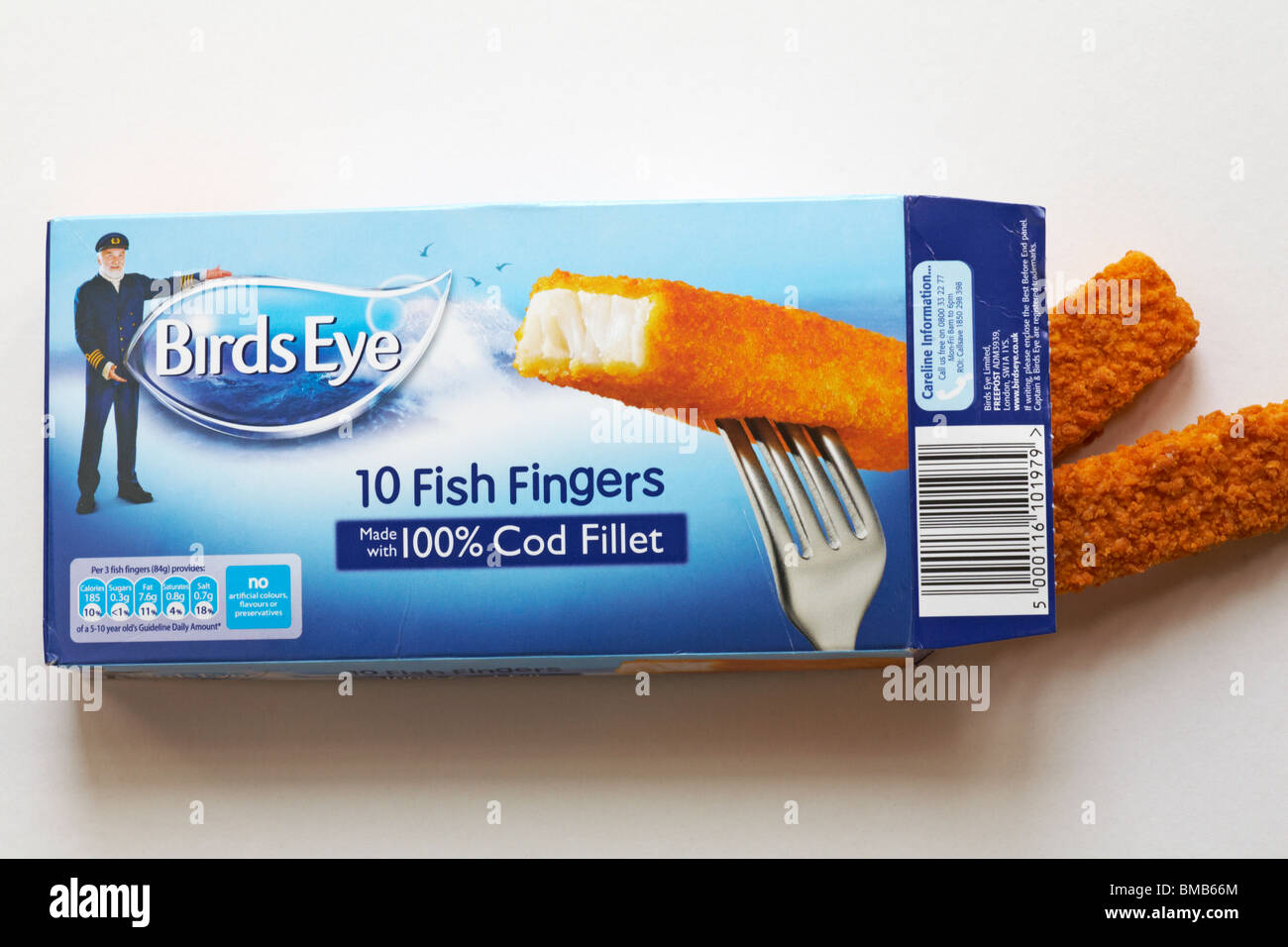 Packet of opened Birds Eye Fish Fingers showing contents - Birdseye fish  fingers made with 100% cod fillet Stock Photo - Alamy