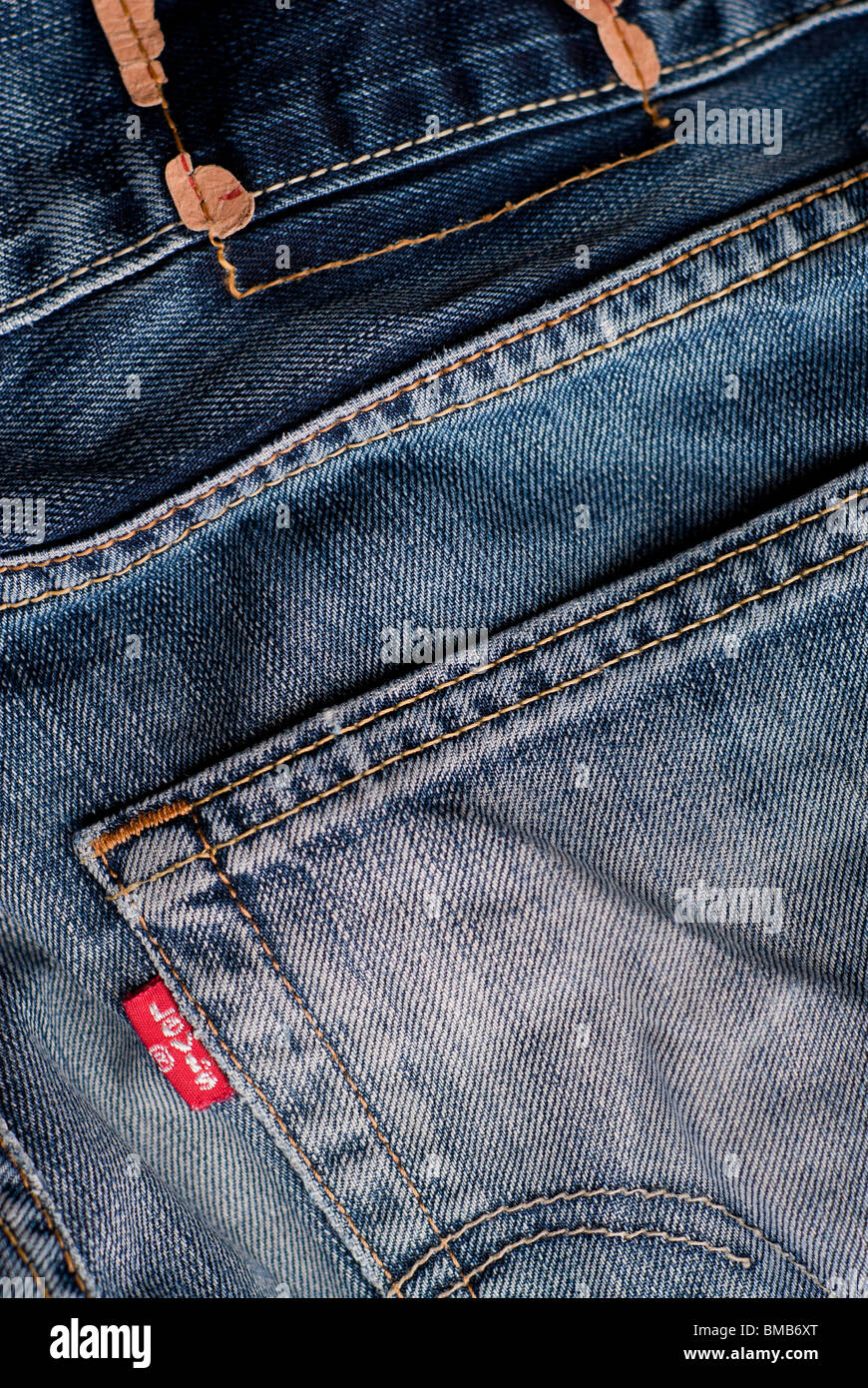red 501 levis