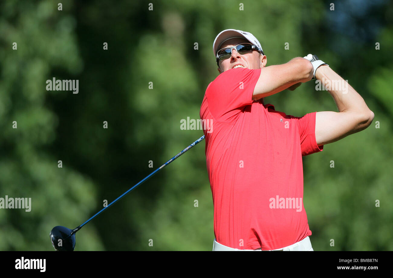 FREDRIK ANDERSSON HED SWEDEN SUNGLASSES CAP SWEDEN WENTWORTH CLUB SURREY ENGLAND 22 May 2010 Stock Photo