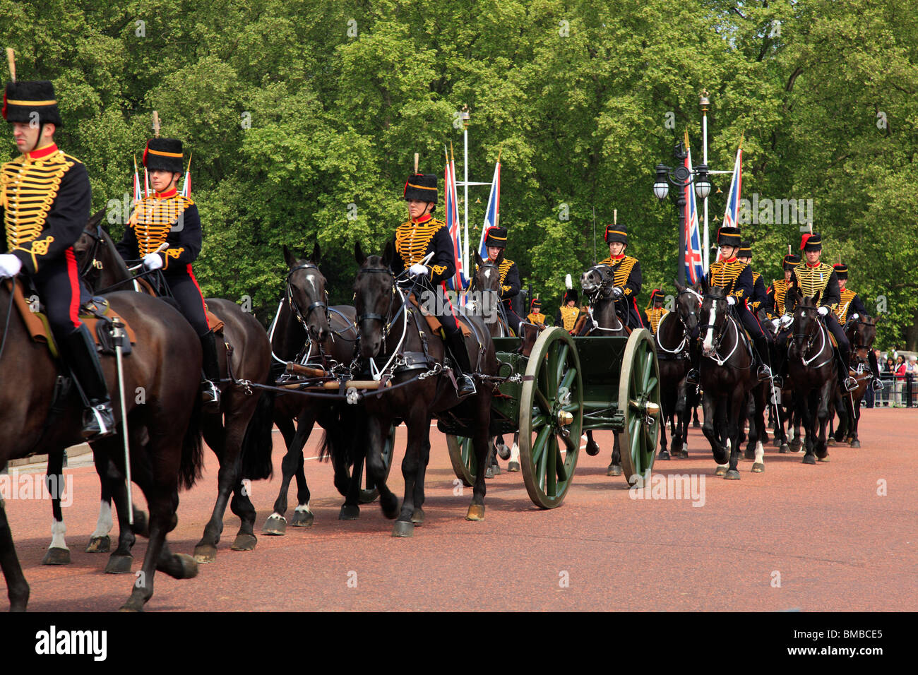 Procession of Gun Carriages in The Mall London Stock Photo Alamy