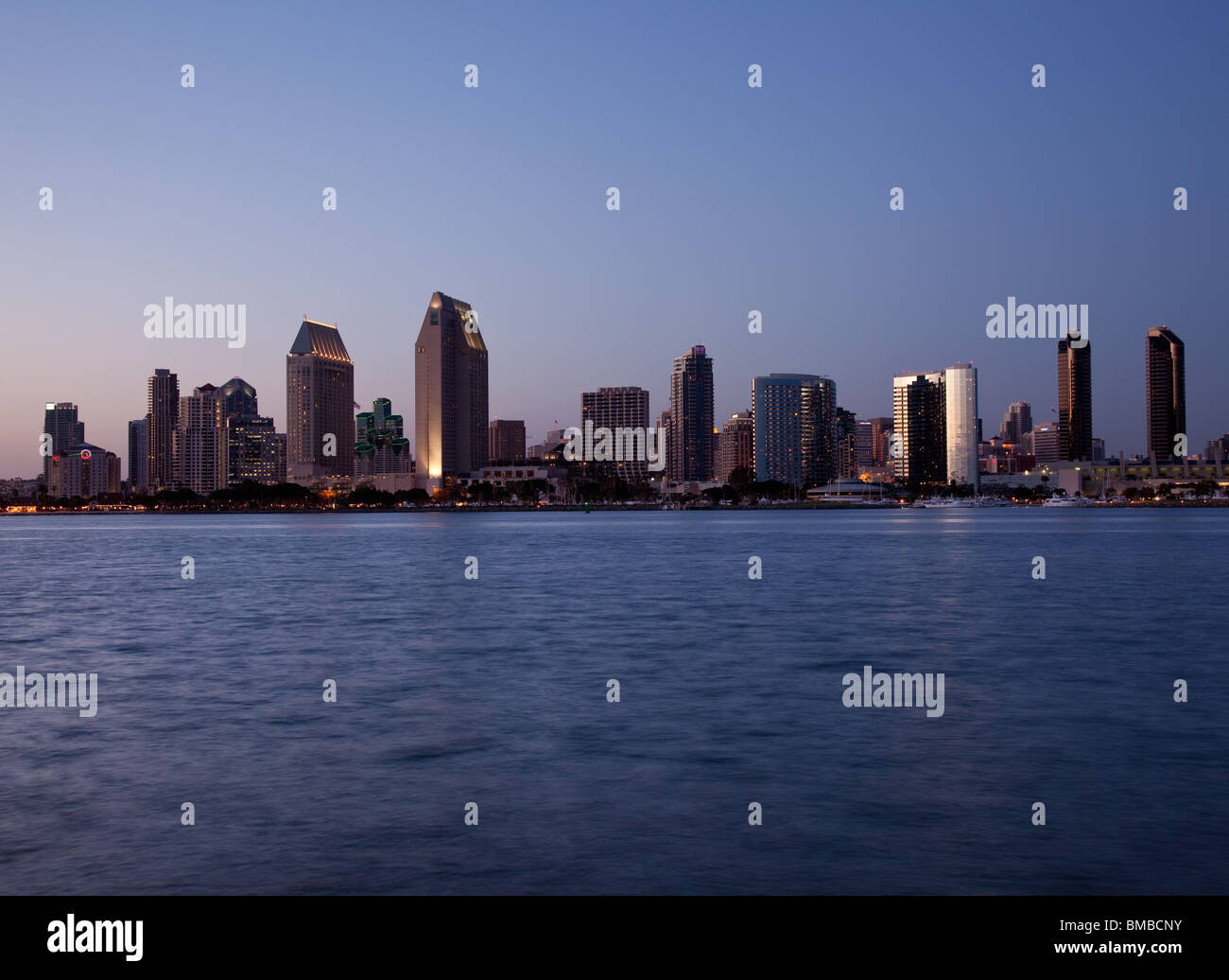 San diego night landscape hi-res stock photography and images - Alamy