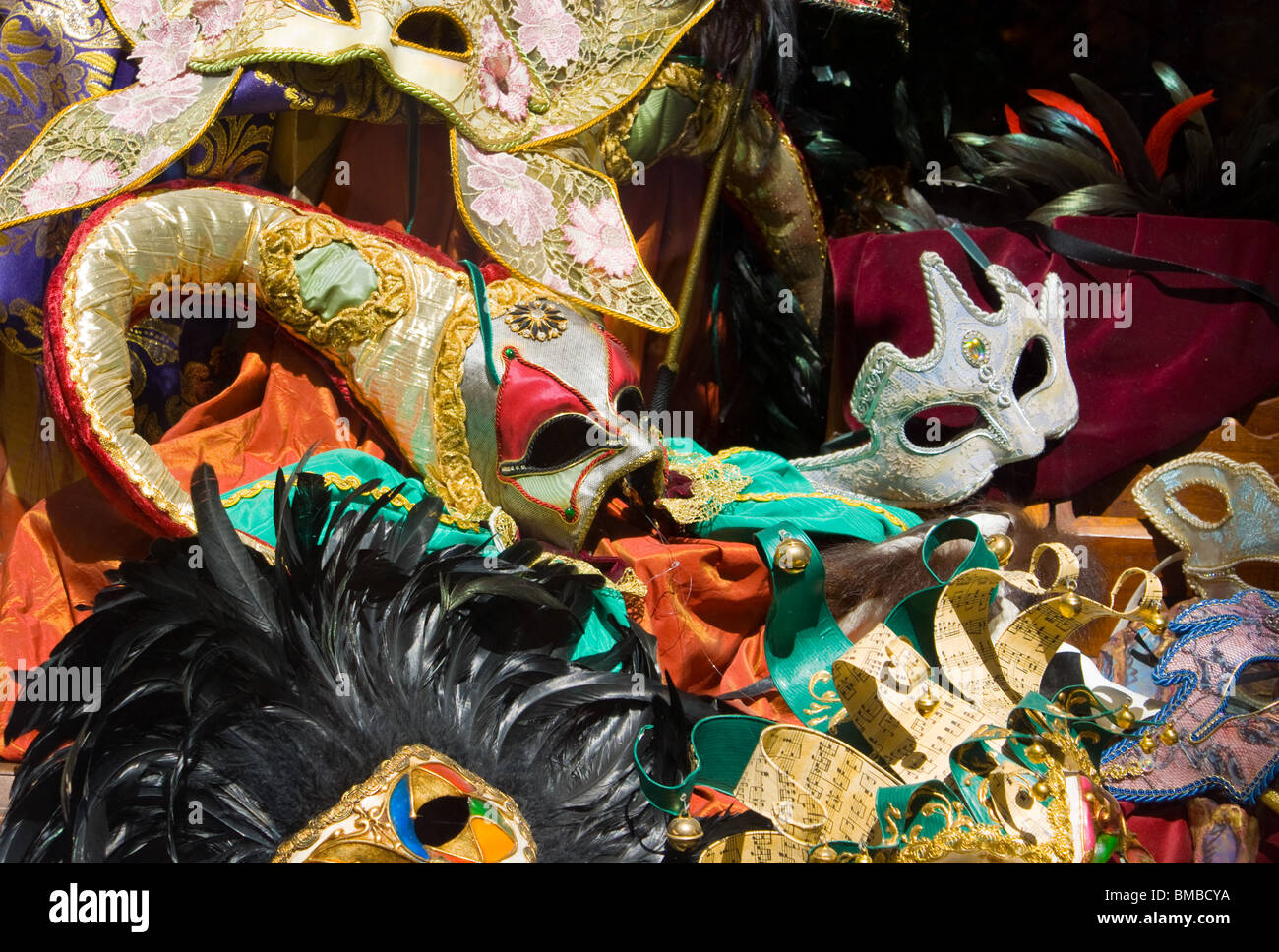 CARNIVAL MASKS   WINDOW DISPLAY IN SHOP Stock Photo
