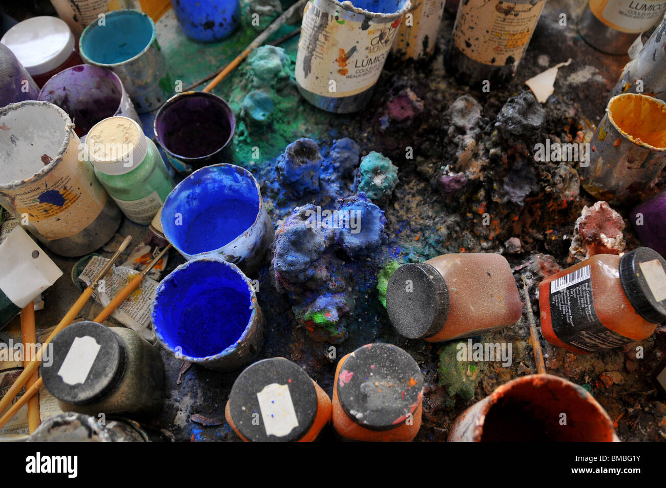 Old paint tins hires stock photography and images Alamy
