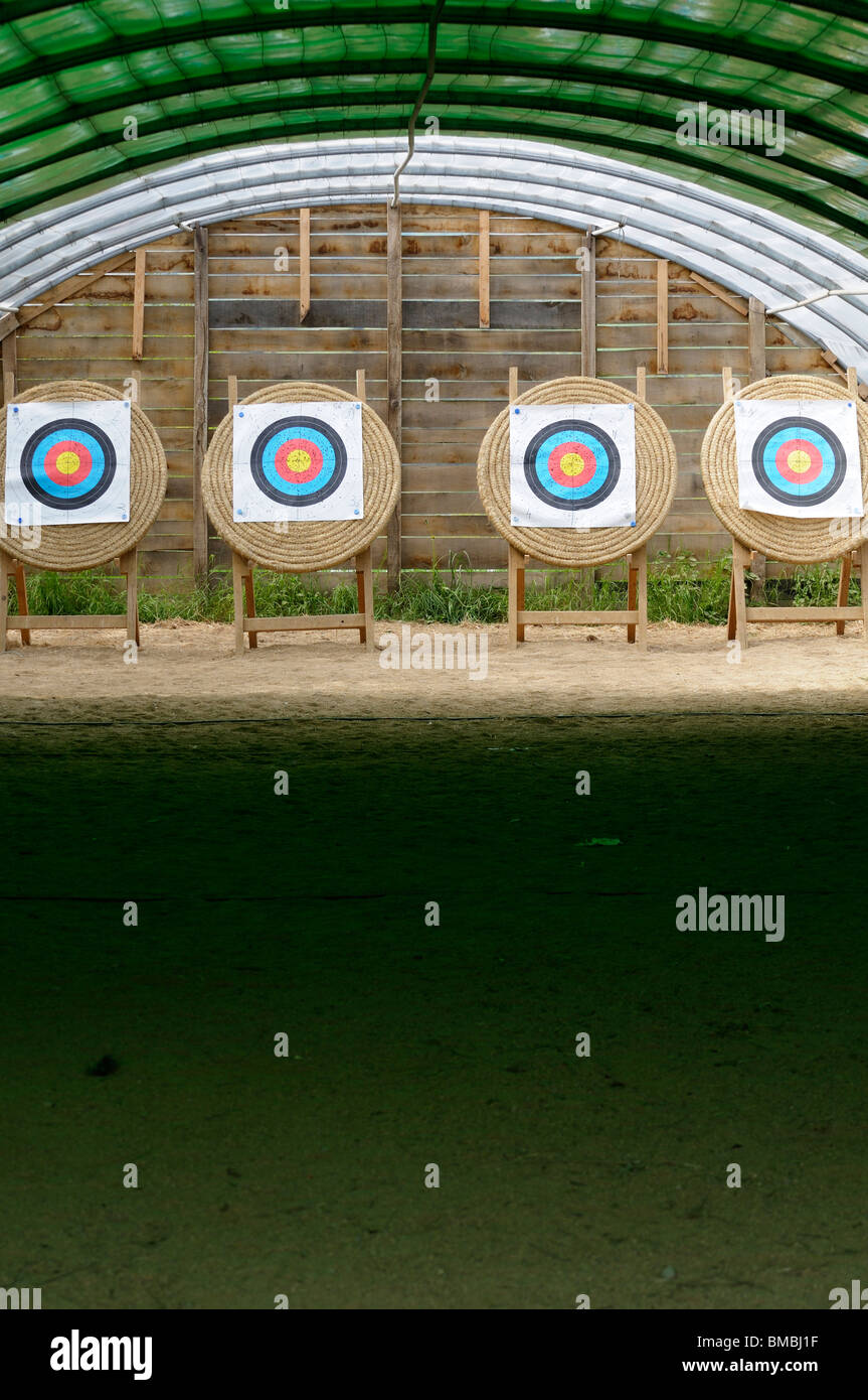 Arrow on ambition archery hires stock photography and images Alamy