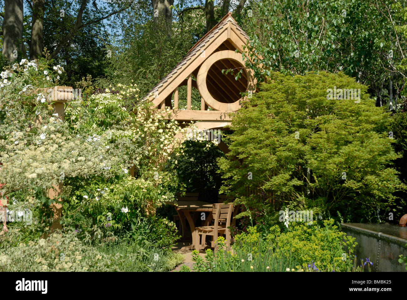 Chelsea flower show gold award hi-res stock photography and images - Alamy