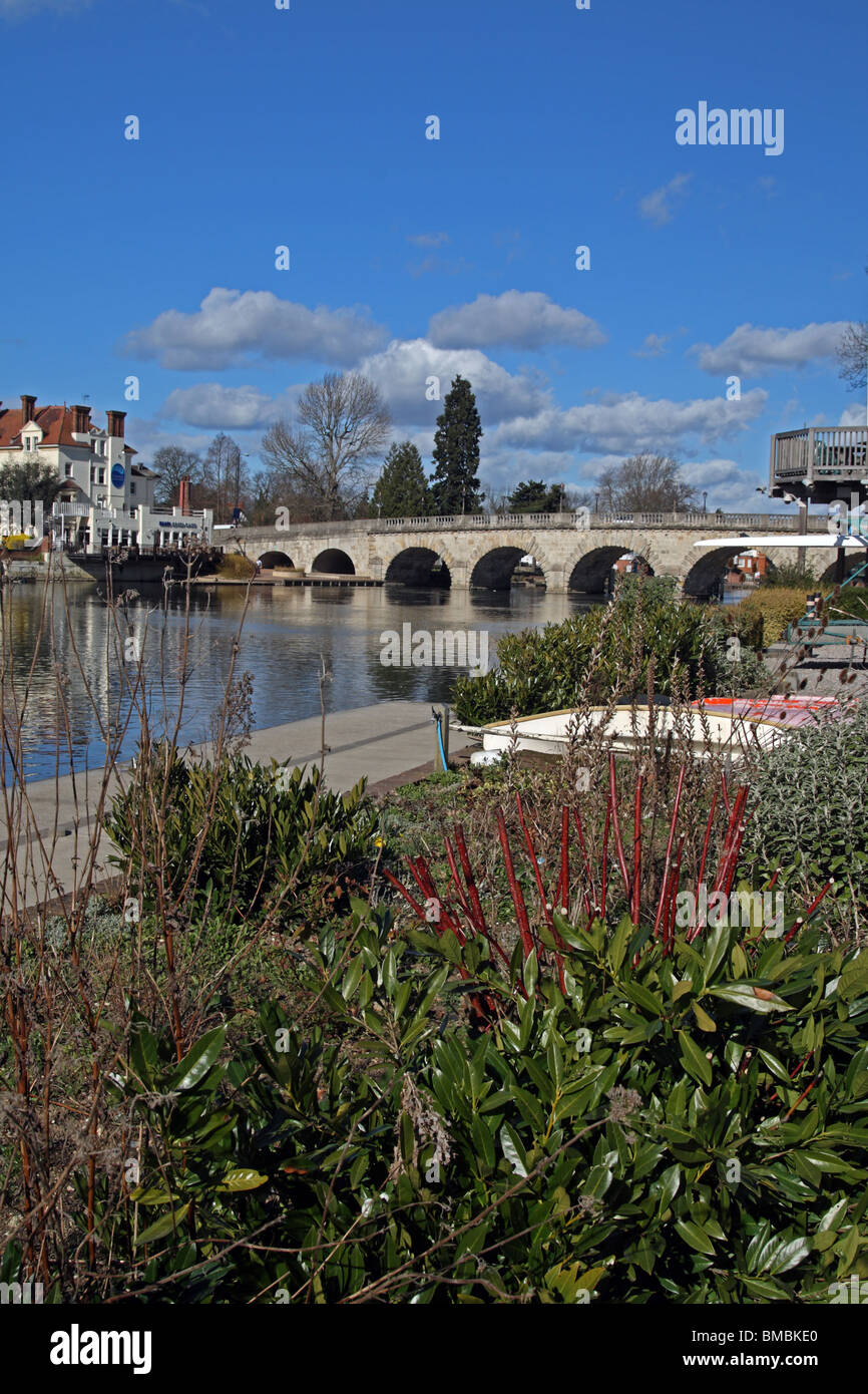 Maidenhead bridge river thames hi-res stock photography and images - Alamy