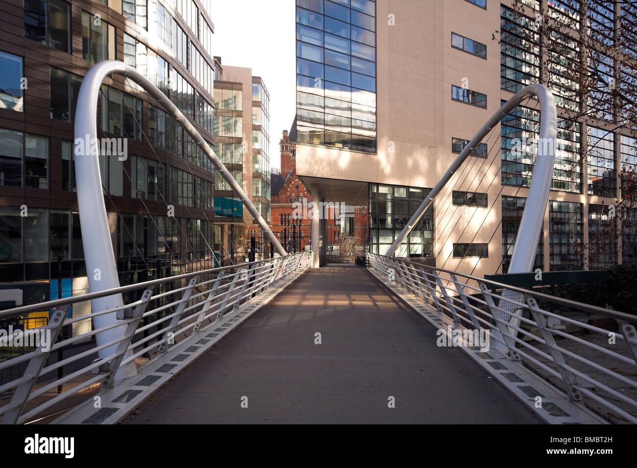 Footbridge, over London Road to Piccadilly Station, Piccadilly Place, Manchester, UK Stock Photo
