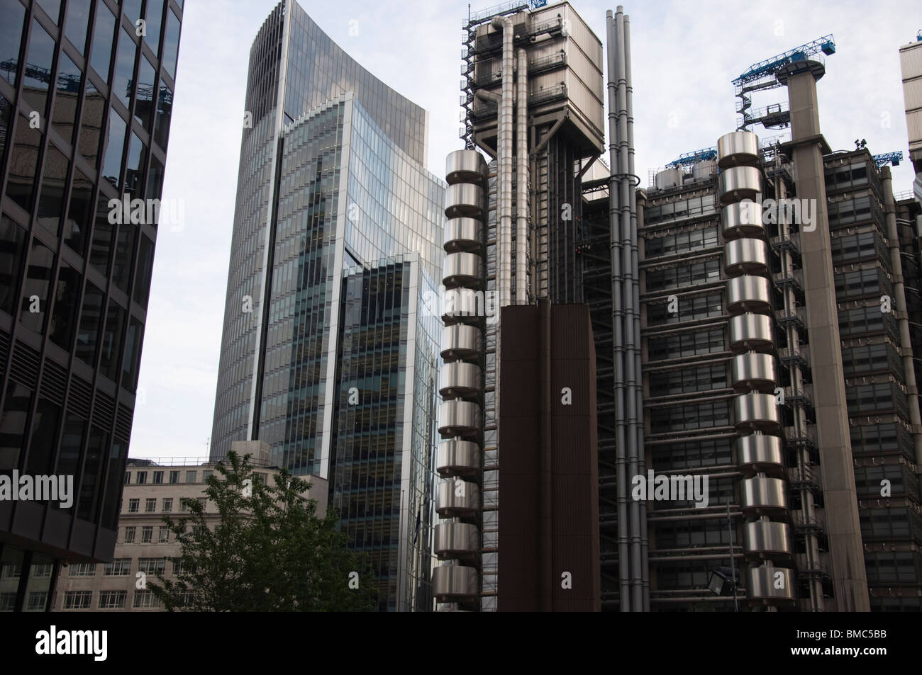 City of London Office Buildings and Architecture. View of the Lloyds ...