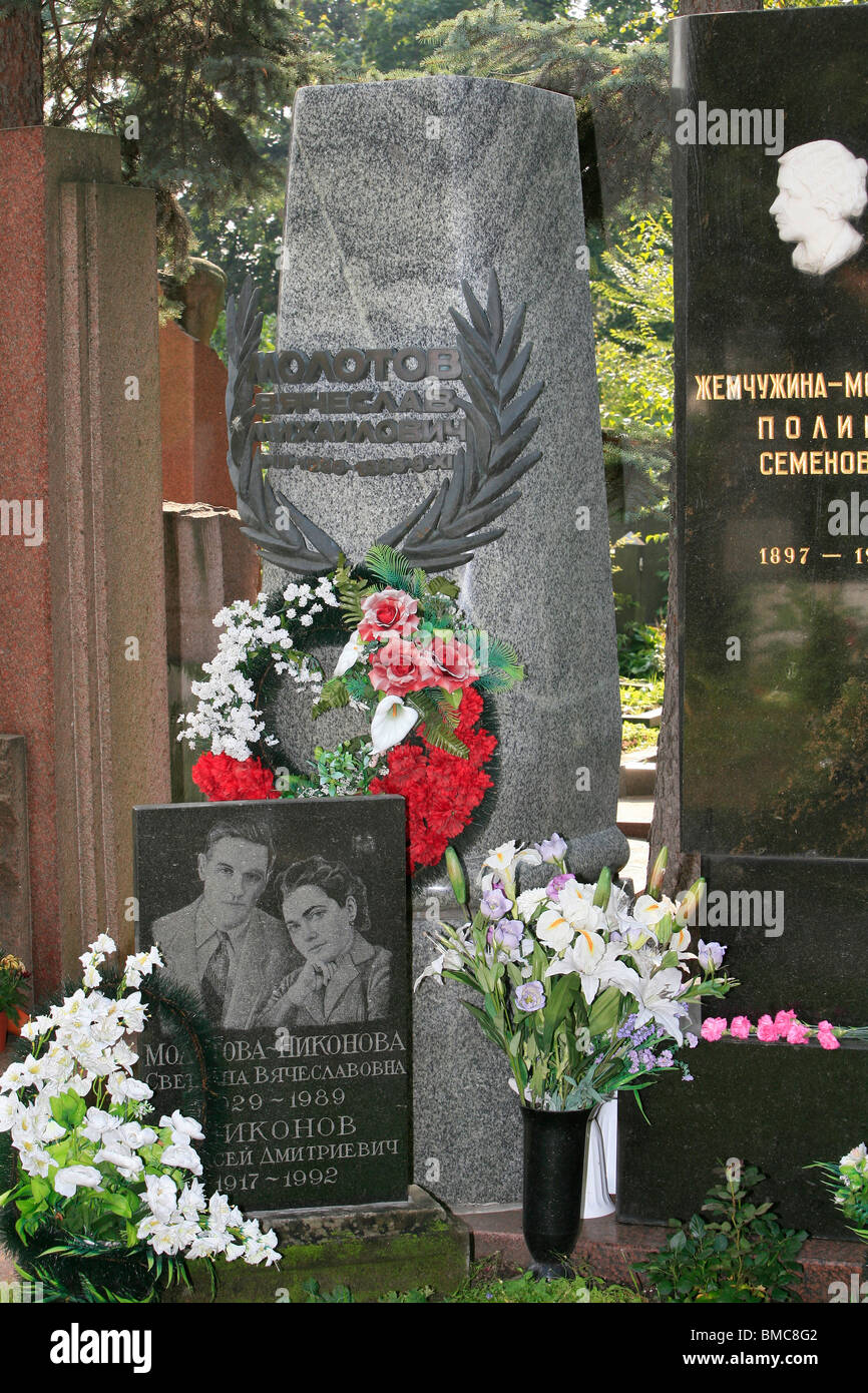 Grave of the Soviet politician and diplomat Vyacheslav Mikhailovich Molotov (1890-1986)  at Novodevichy Cemetery in Moscow, Russia Stock Photo