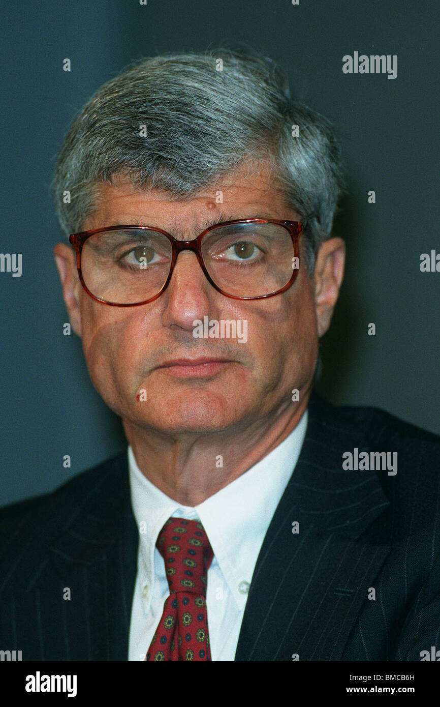 Robert rubin hi-res stock photography and images - Alamy