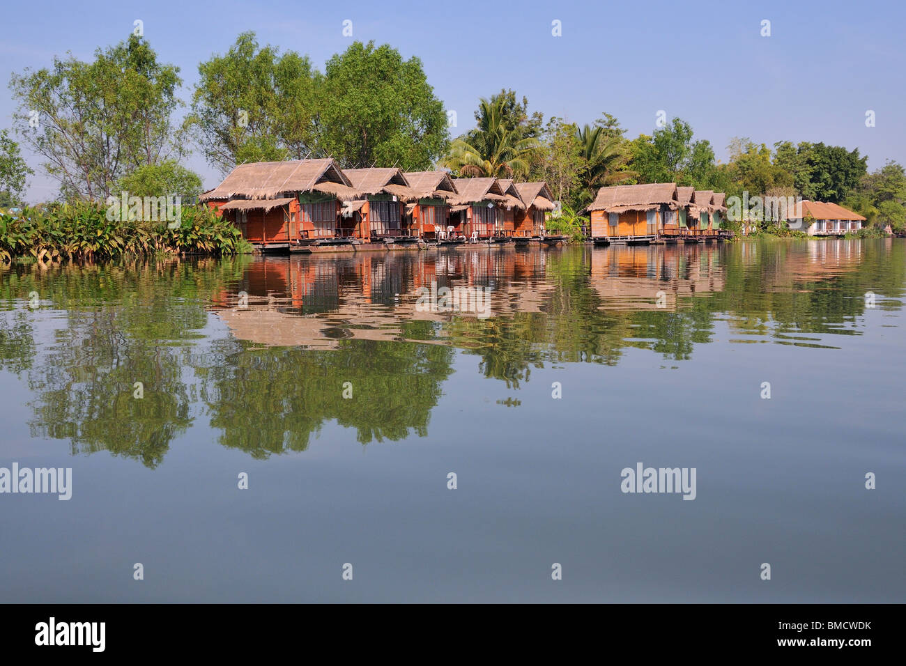 kwai river floating hotel